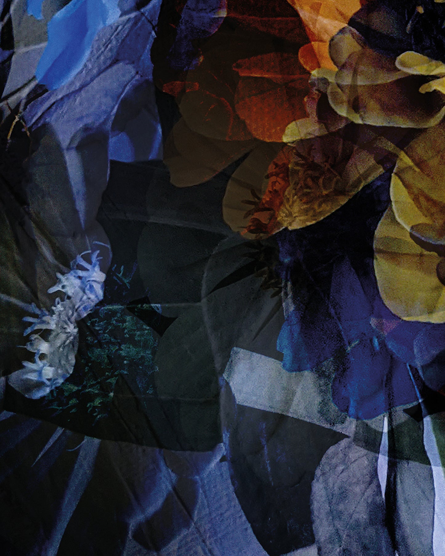 Limitierte Edition 'deep moment' von Theresa Lambrecht und Karolin Kruger, digitale Collage, die einen tiefen, nachdenklichen Moment einfängt, verfügbar auf Alu-Dibond.